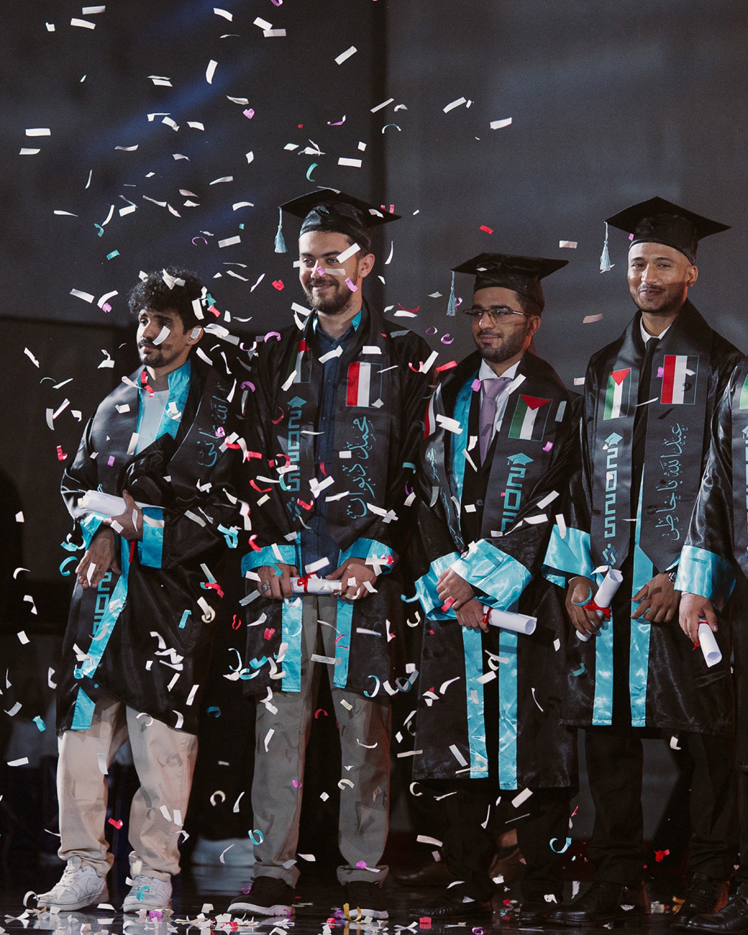 طلاب الجامعات